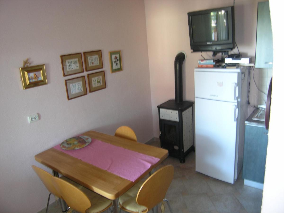Apartment Viktoria Klenovica Exterior photo